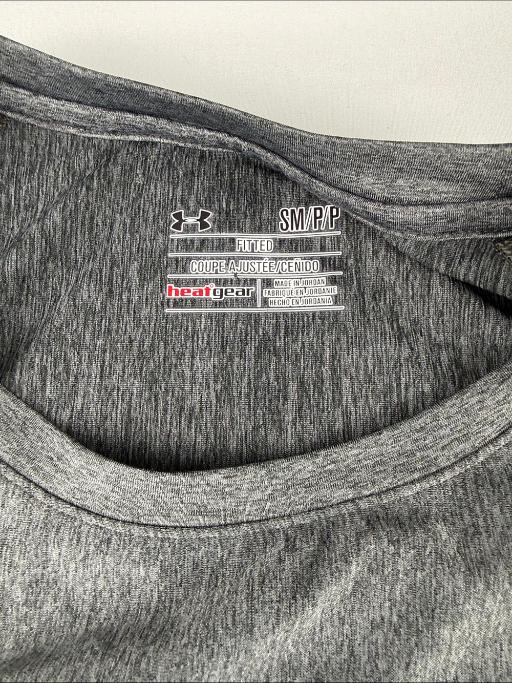 Under Armour HeatGear Athletic Top Gray Pink Long Sleeve Women's Size Small - Picture 5 of 7